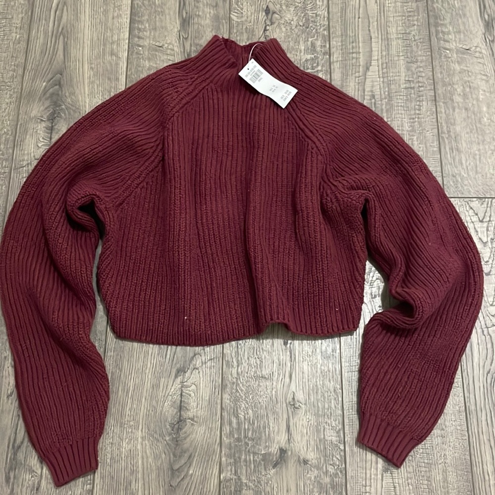 Crop sweater